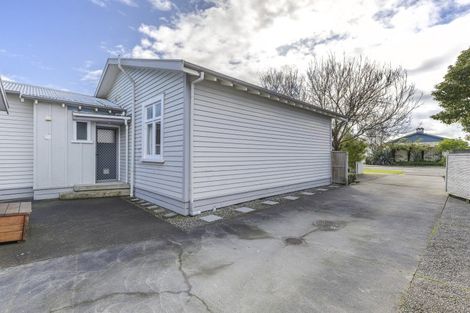 Photo of property in 22 Kingswood Street, Takaro, Palmerston North, 4412