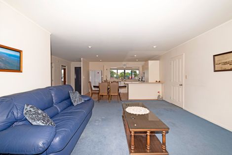 Photo of property in 13 Neta Grove, Henderson, Auckland, 0612