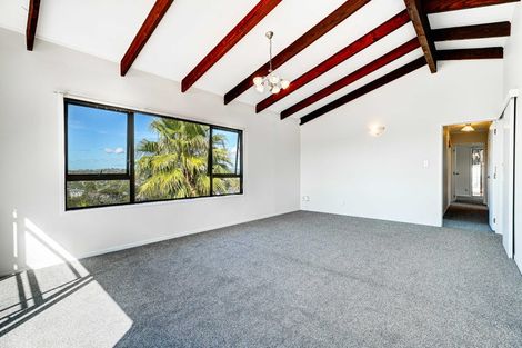 Photo of property in 29 Noeleen Street, Glenfield, Auckland, 0629