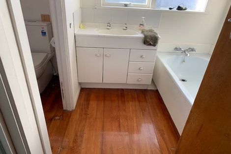 Photo of property in 5 Boys Place, Pakuranga Heights, Auckland, 2010