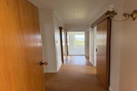 Photo of property in 117 Pupuke Road, Northcote, Auckland, 0627
