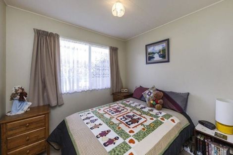 Photo of property in 12 Humphries Place, Awapuni, Palmerston North, 4412