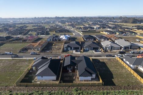 Photo of property in 39 Mehrtens Crescent, Woodend, 7691