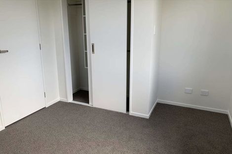 Photo of property in 24 Hoopers Road, Glen Eden, Auckland, 0602