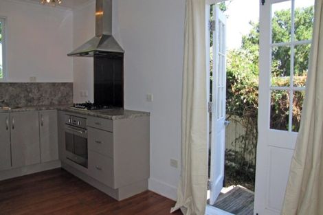 Photo of property in 30 Bright Crescent, Maraenui, Napier, 4110