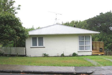 Photo of property in 12 James Scott Place, Te Atatu South, Auckland, 0602