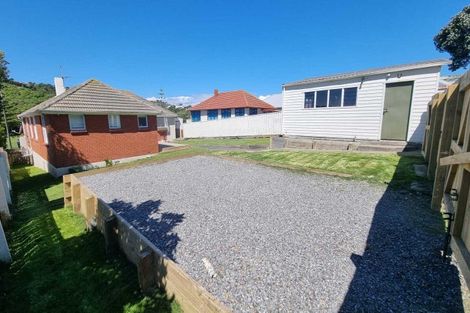 Photo of property in 130 Main Road, Titahi Bay, Porirua, 5022
