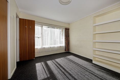 Photo of property in 136 Godley Road, Green Bay, Auckland, 0604