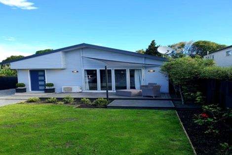 Photo of property in 15 Hargest Crescent, Sydenham, Christchurch, 8023