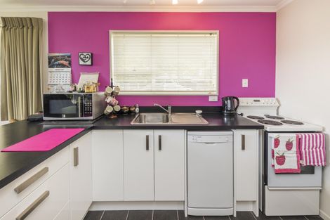 Photo of property in 53 Carter Crescent, Awapuni, Palmerston North, 4412