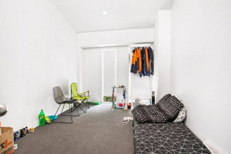 Photo of property in 10 Captain Scott Road, Glen Eden, Auckland, 0602