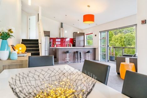 Photo of property in 20 Cosgrove Rise, Riverstone Terraces, Upper Hutt, 5018