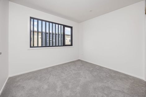 Photo of property in 15 Kaaramuramu Lane, Mangere Bridge, Auckland, 2022