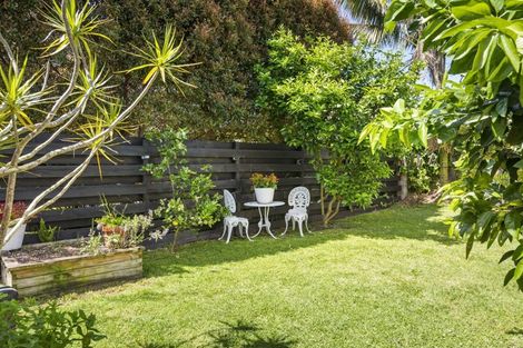 Photo of property in 2/23 Cecil Road, Milford, Auckland, 0620
