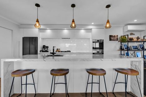 Photo of property in 54 Denby Road, Hawera, 4672