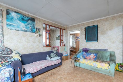 Photo of property in 16 Grant Crescent, Masterton, 5810