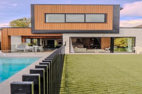 Photo of property in 490 Point Chevalier Road, Point Chevalier, Auckland, 1022