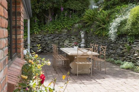 Photo of property in 78 Cedar Drive, Kelvin Heights, Queenstown, 9300