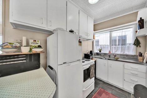 Photo of property in 7/16 Findlay Street, Moturoa, New Plymouth, 4310