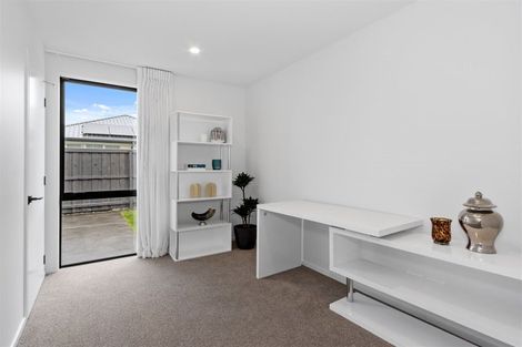 Photo of property in 215 Cavendish Road, Casebrook, Christchurch, 8051