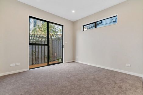 Photo of property in 86a Kervil Avenue, Te Atatu Peninsula, Auckland, 0610