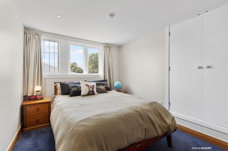 Photo of property in 33 Townsend Road, Miramar, Wellington, 6022