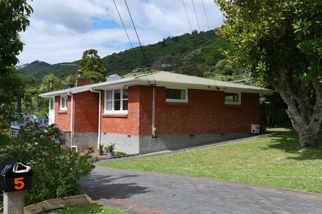 Photo of property in 5 Kaka Street, Waikanae, 5036