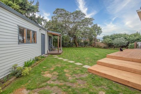 Photo of property in 10 Lomax Place, Islington, Christchurch, 8042