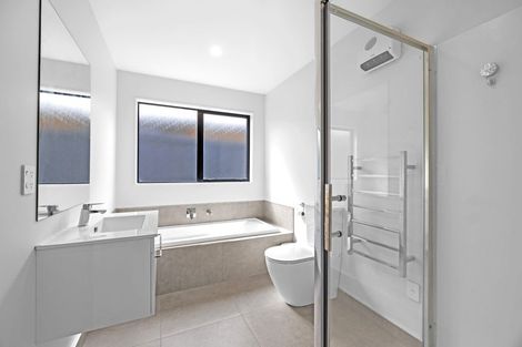 Photo of property in 15 Jean Batten Lane, Rolleston, 7615