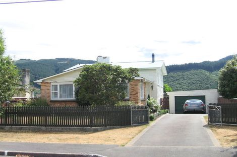 Photo of property in 10 Courtenay Road, Heretaunga, Upper Hutt, 5018