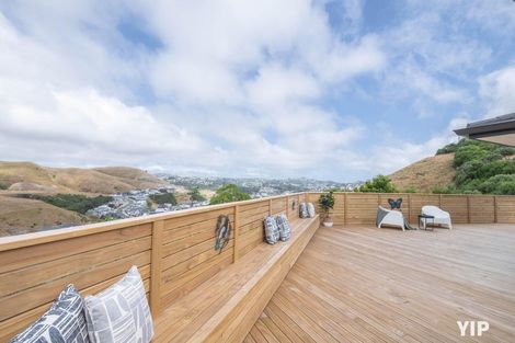 Photo of property in 130 Amesbury Drive, Churton Park, Wellington, 6037