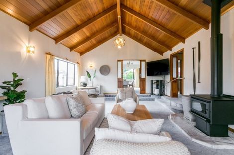 Photo of property in 65 Auckland Road, Greenmeadows, Napier, 4112