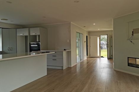 Photo of property in 4 Jeanette Place, Mairangi Bay, Auckland, 0630