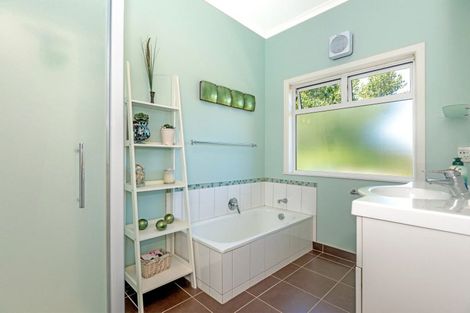 Photo of property in 29 Gaddums Hill Road, Outer Kaiti, Gisborne, 4010