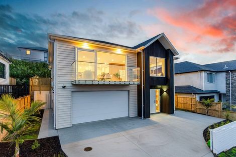 Photo of property in 29 Kaupeka Road, Orewa, 0931