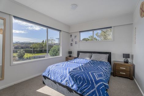 Photo of property in 12 Hardy Place, Cooks Beach, Whitianga, 3591