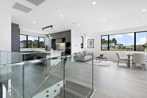 Photo of property in 36 Sunnyheights Road, Orewa, 0931