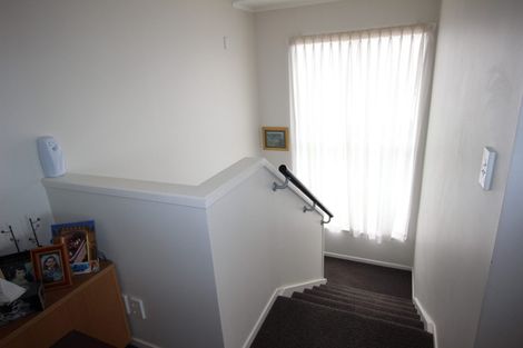 Photo of property in 25a Brightside Road, Stanmore Bay, Whangaparaoa, 0932
