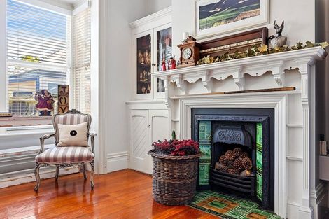 Photo of property in 32 Walpole Street, Waltham, Christchurch, 8023