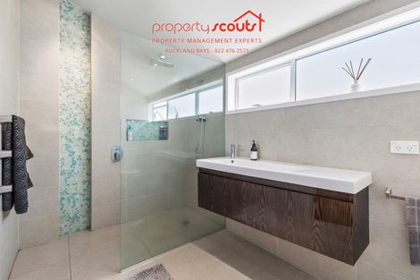 Photo of property in 2/139 Shakespeare Road, Milford, Auckland, 0620