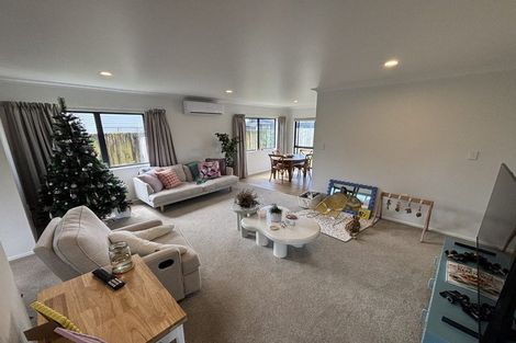 Photo of property in 57b Williams Street, Cambridge, 3434