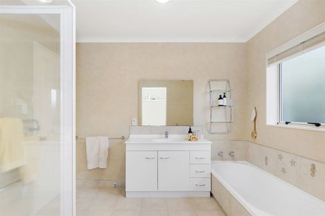 Photo of property in 44b Goods Road, Otumoetai, Tauranga, 3110