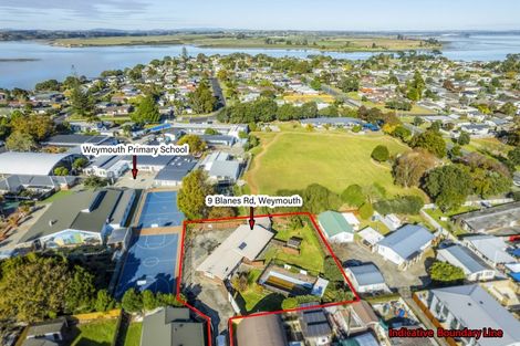 Photo of property in 9 Blanes Road, Weymouth, Auckland, 2103
