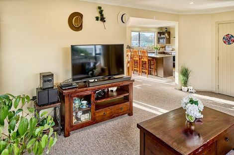 Photo of property in 9 Milford Street, Aotea, Porirua, 5024