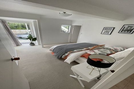 Photo of property in 2/54 Stapleford Crescent, Browns Bay, Auckland, 0630