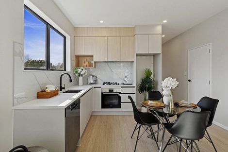 Photo of property in 31 Paretao Street, Massey, Auckland, 0614