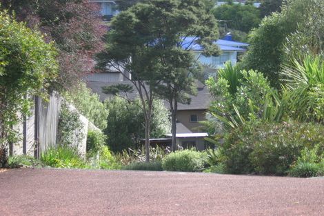 Photo of property in 21 Chamari Close, Titirangi, Auckland, 0604