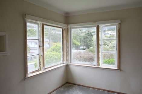 Photo of property in 3 Huia Street, Tawa, Wellington, 5028