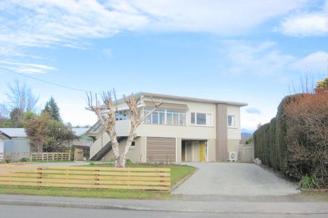 Photo of property in 39 Pompolona Street, Te Anau, 9600