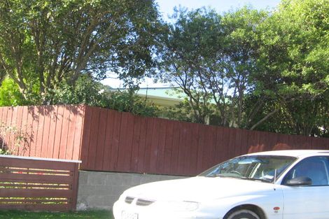 Photo of property in 8 Peckham Grove, Tawa, Wellington, 5028